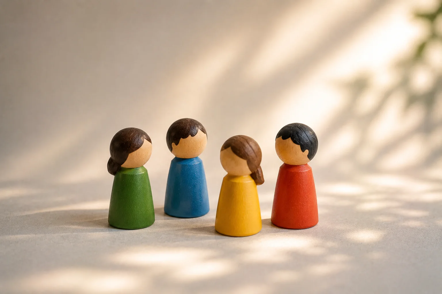 Gruppe von Holzfiguren